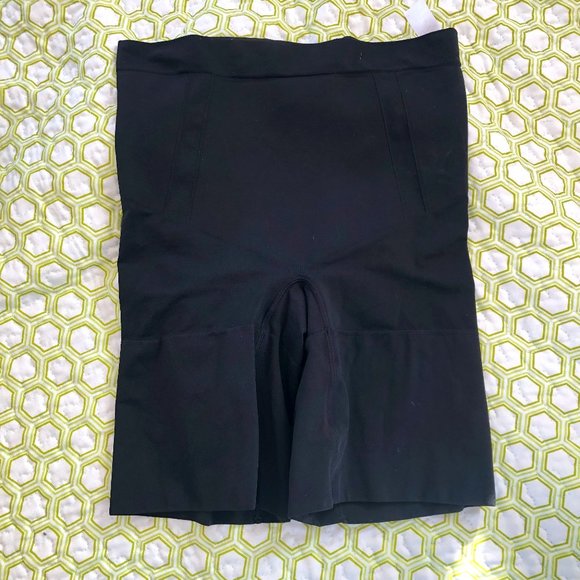 Spanx MM Waist & Thigh Control - Picture 1 of 3